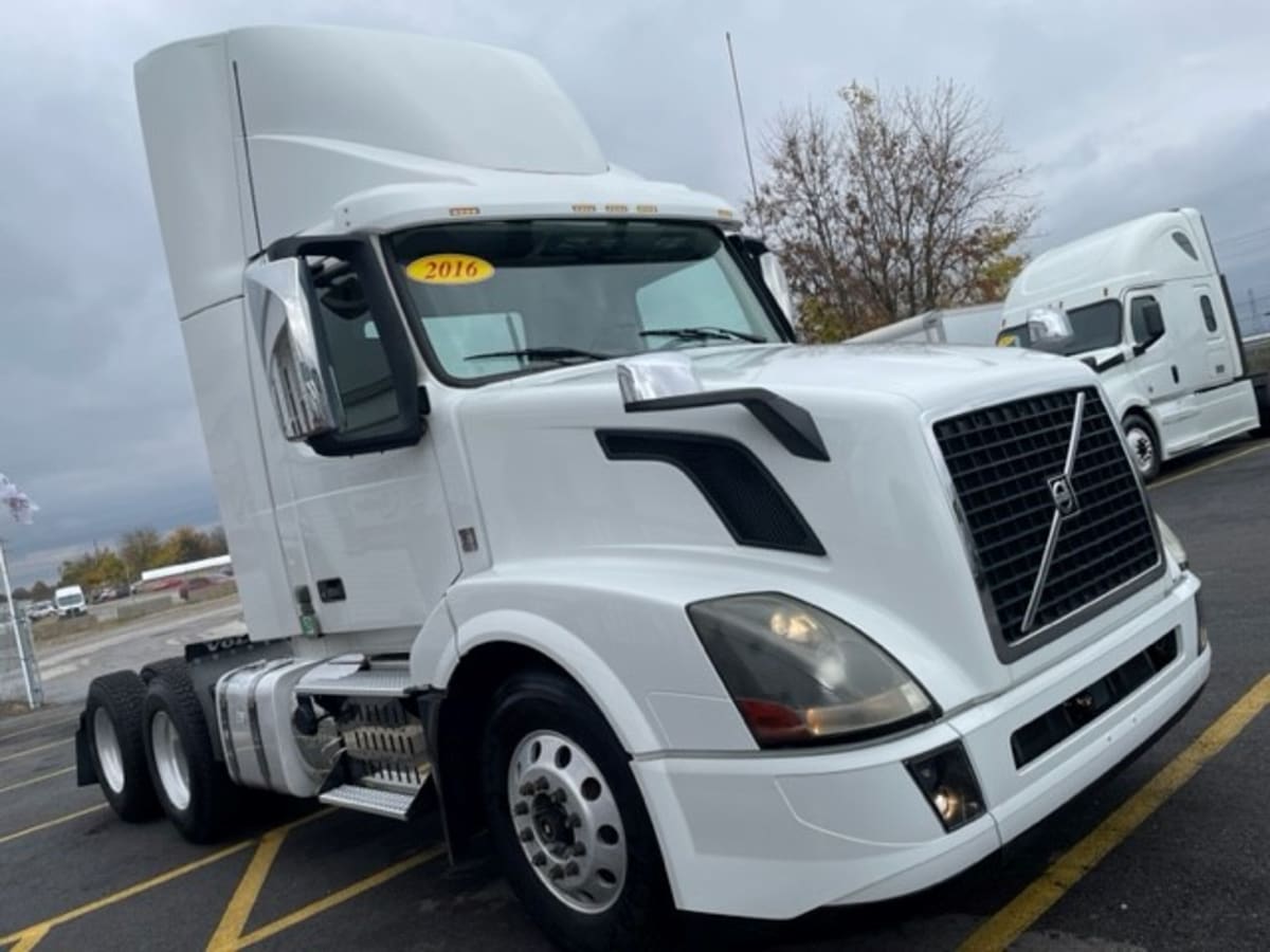 2016 Volvo VNL64T-300 704566