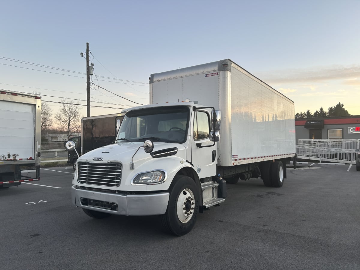 2017 Freightliner/Mercedes M2 106 724850