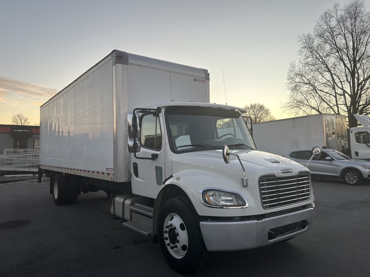2017 Freightliner/Mercedes M2 106 724850