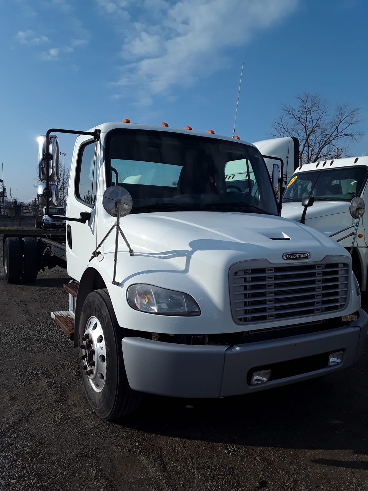 2018 Freightliner/Mercedes M2 106 744204