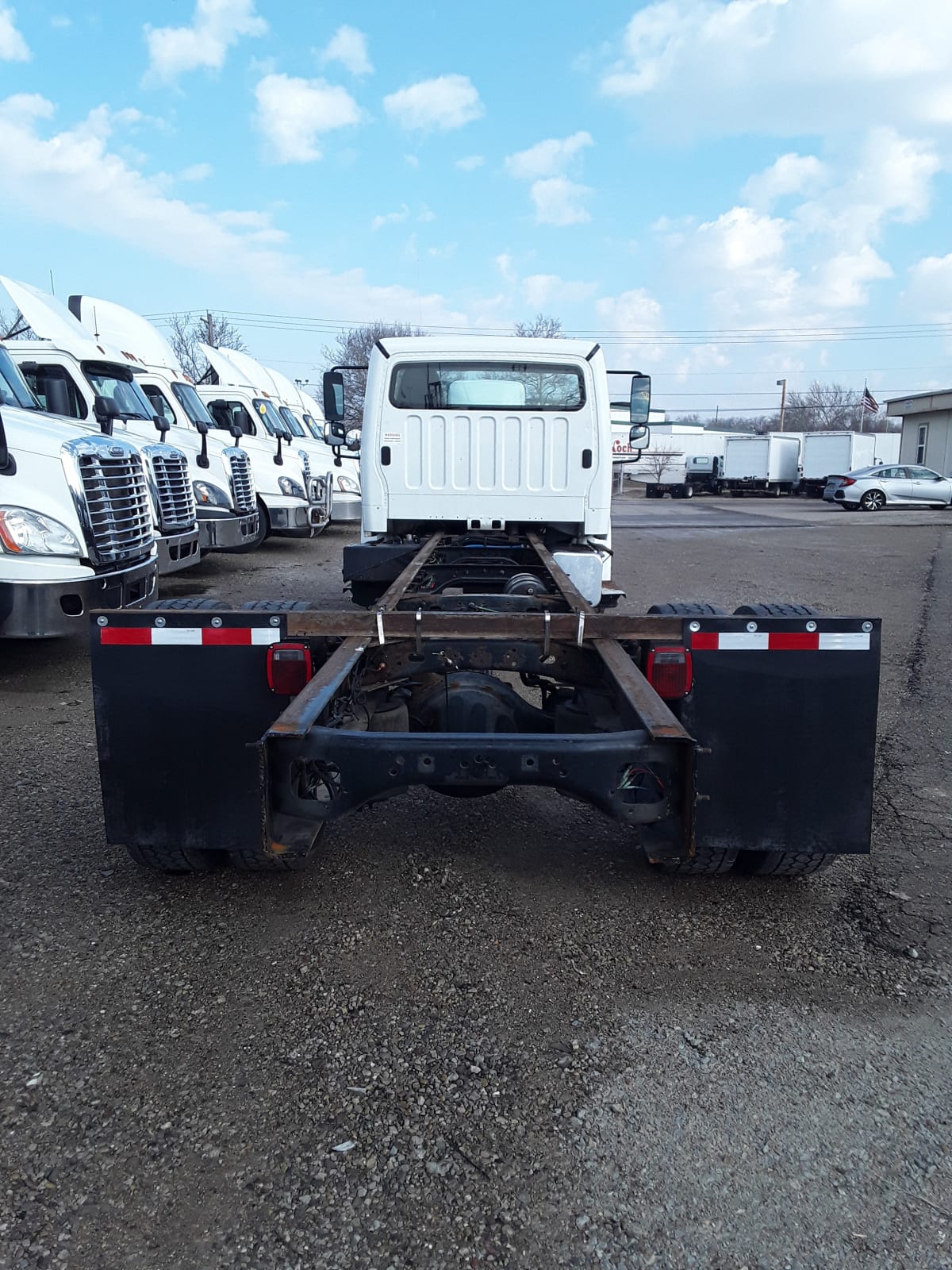 2018 Freightliner/Mercedes M2 106 744204