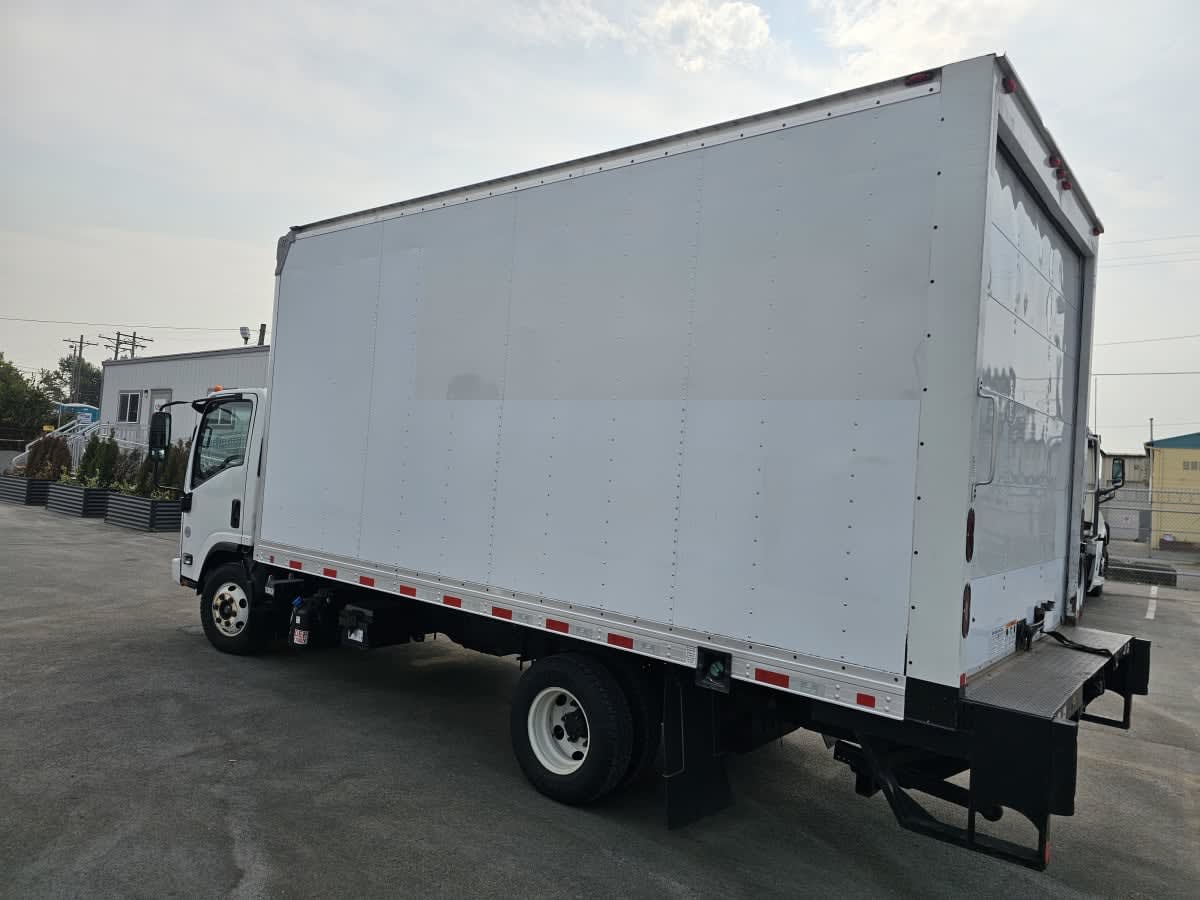 2018 Isuzu NPR HD 744325