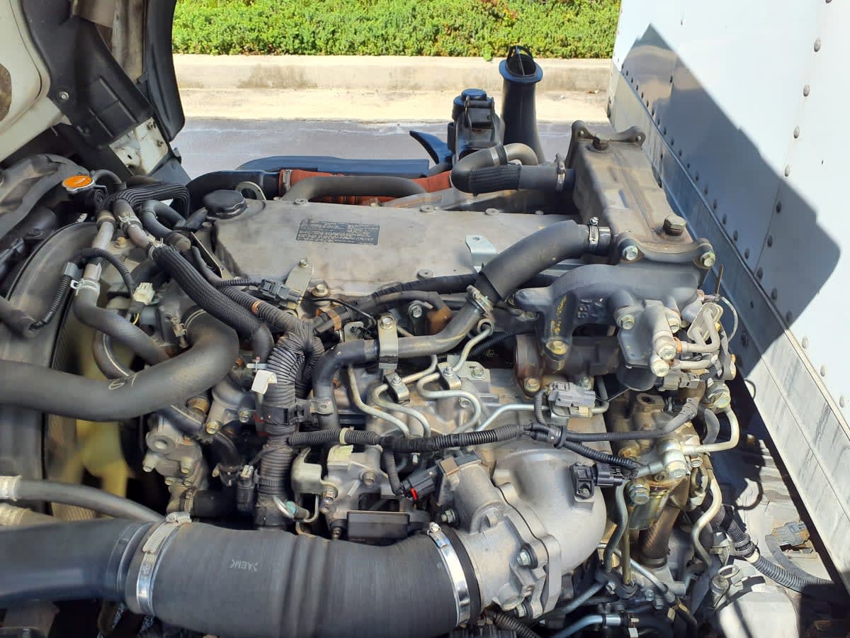 2018 Isuzu NPR HD 744409