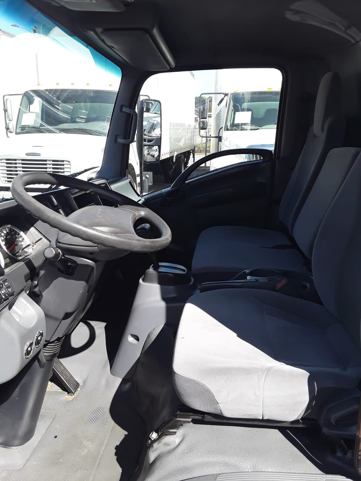 2018 Isuzu NPR HD 744410