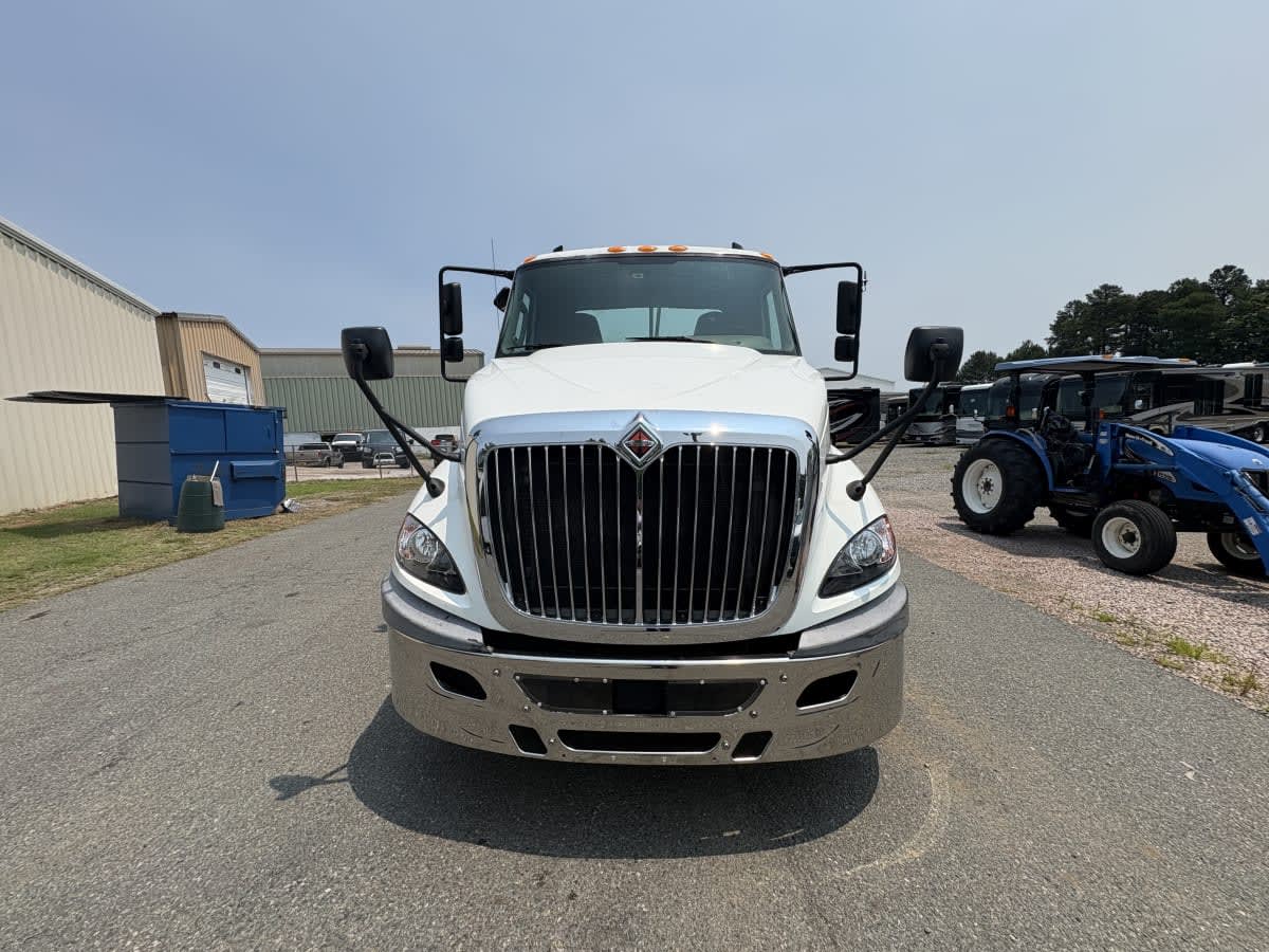2018 International ProStar in Ashland, VA — photo 2