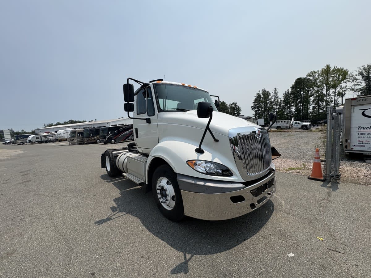 2018 International ProStar in Ashland, VA — photo 3