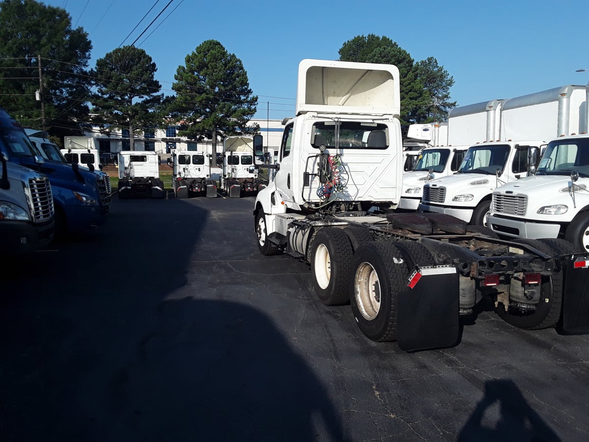 2018 Navistar International LT625 DAYCAB T/A 744562