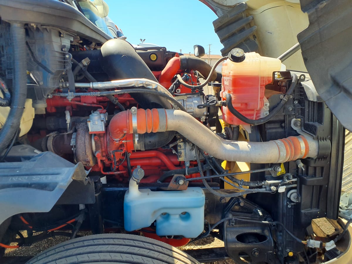 2018 Navistar International LT625 DAYCAB T/A 744594