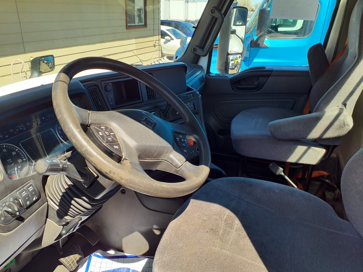 2018 Navistar International LT625 DAYCAB T/A 744594