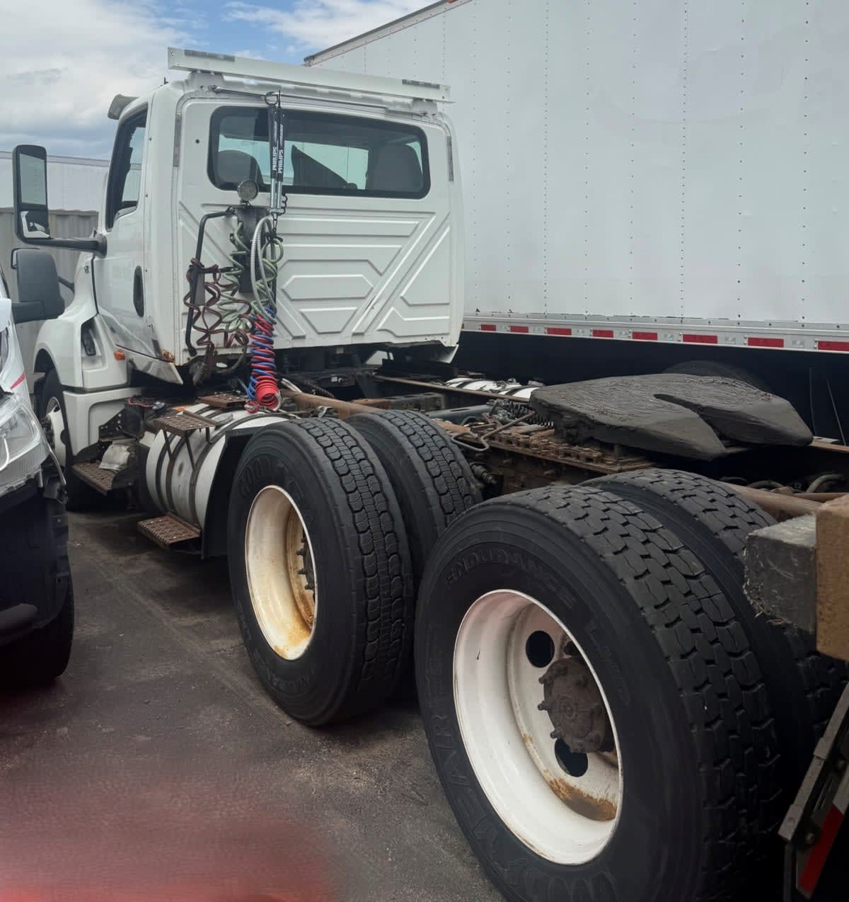 2018 Navistar International LT625 DAYCAB T/A 744619