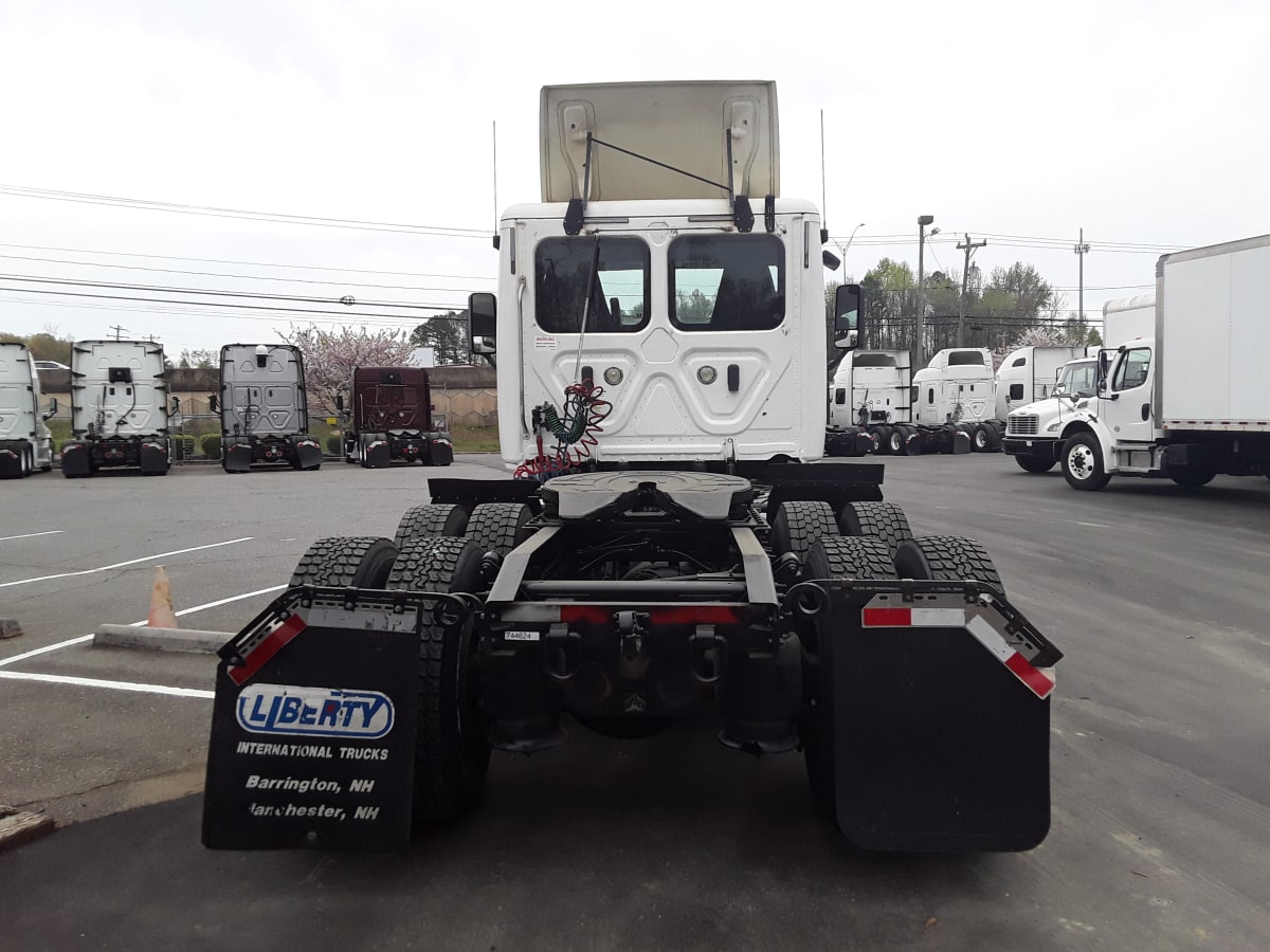 2018 Freightliner/Mercedes CASCADIA 125 744624