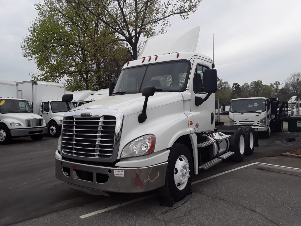 2018 Freightliner/Mercedes CASCADIA 125 744624