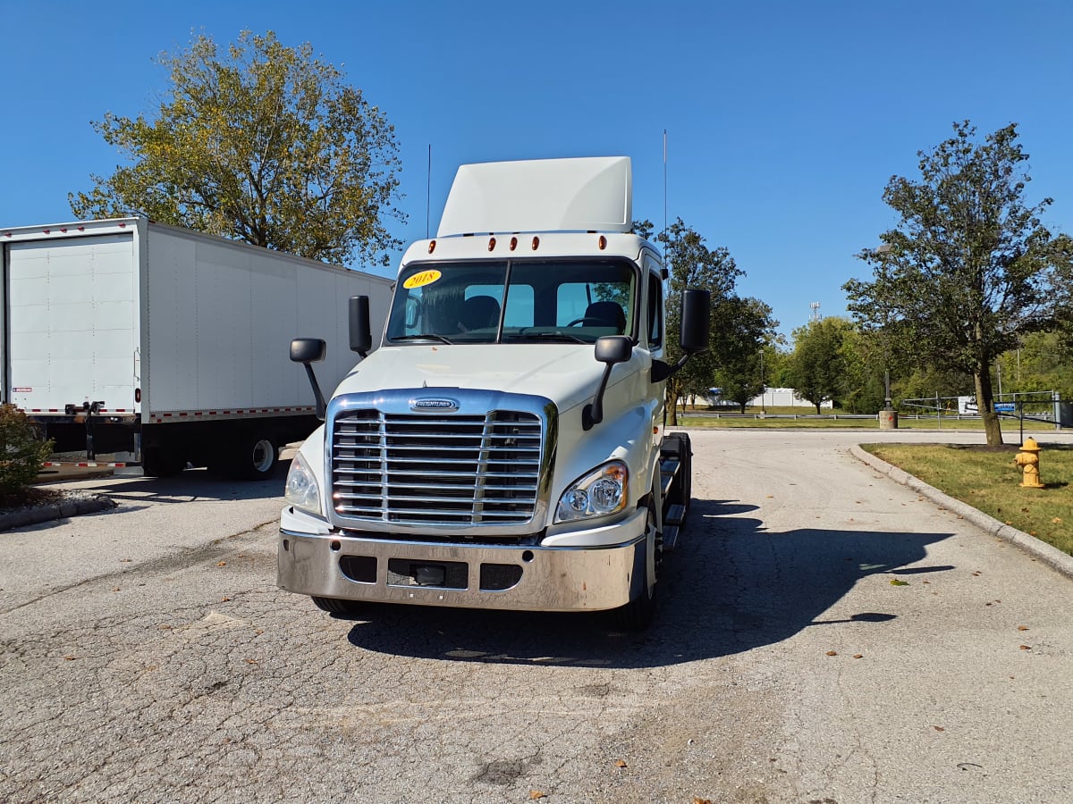 2018 Freightliner/Mercedes CASCADIA 125 744640