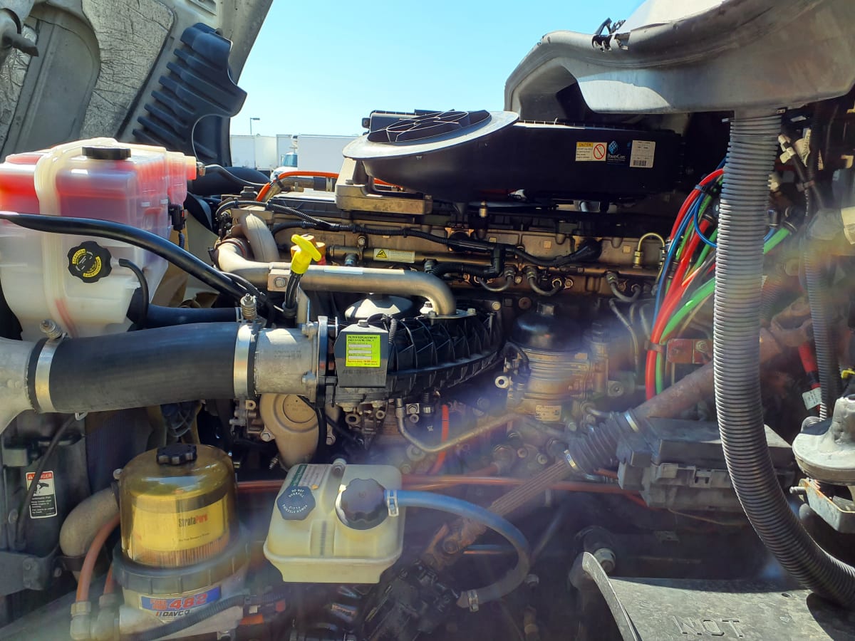 2018 Freightliner/Mercedes CASCADIA 125 744640