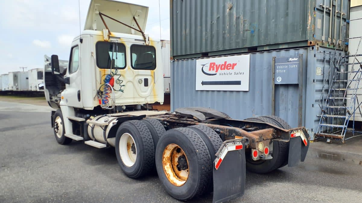 2017 Freightliner/Mercedes CASCADIA 125 744645