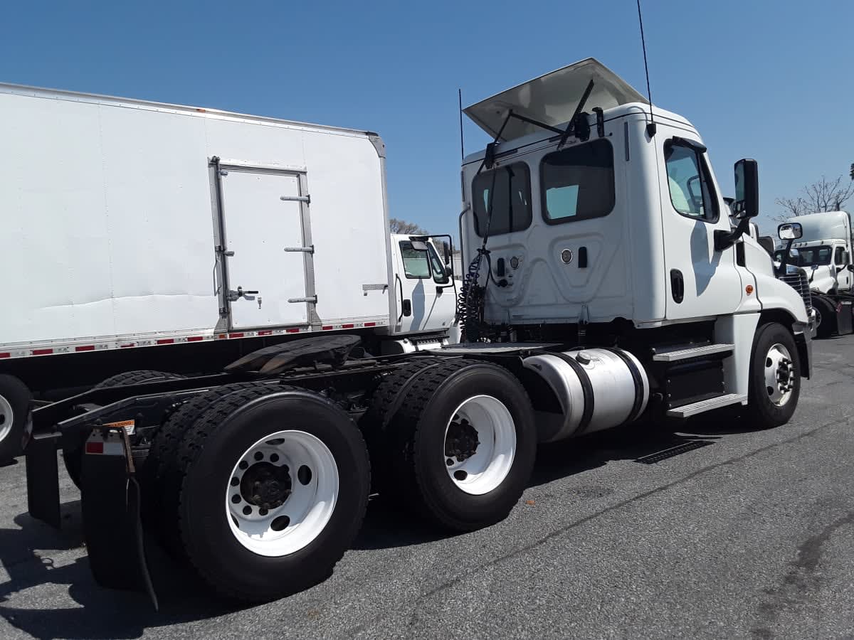 2018 Freightliner/Mercedes CASCADIA PX12564ST 744646