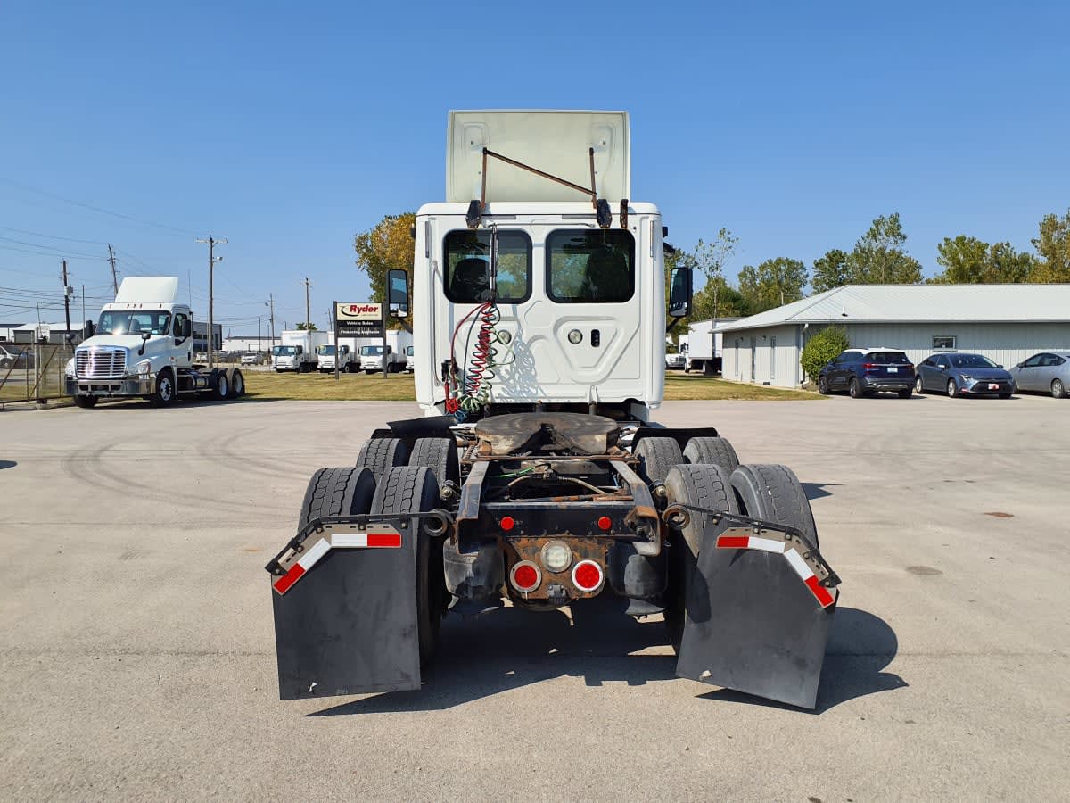 2018 Freightliner CASCADIA 125 744647