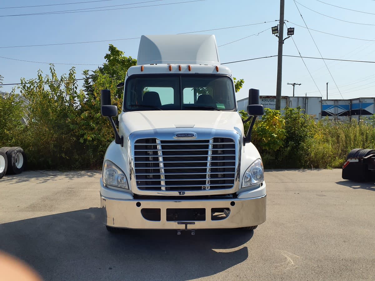 2018 Freightliner CASCADIA 125 744647