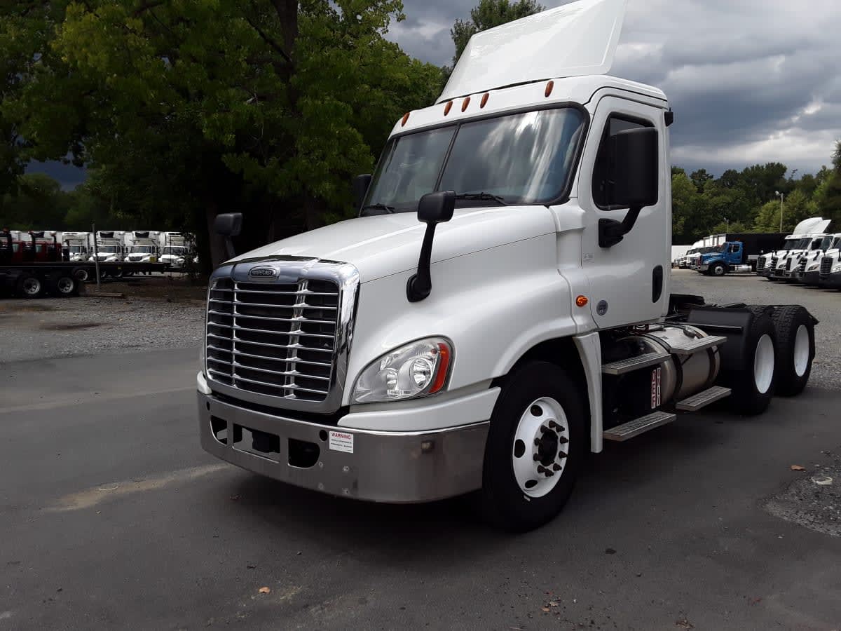2018 Freightliner/Mercedes CASCADIA 125 744651