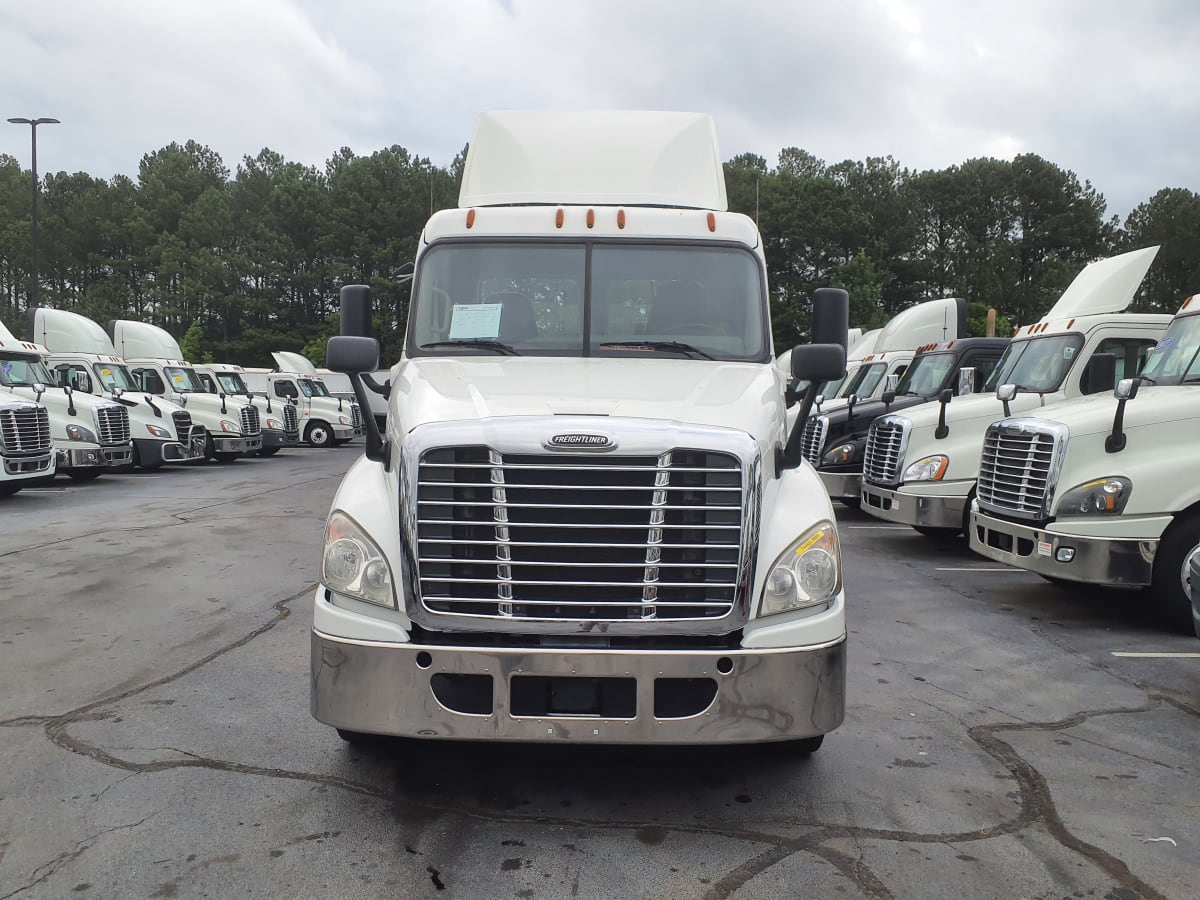 2018 Freightliner/Mercedes CASCADIA 125 744685