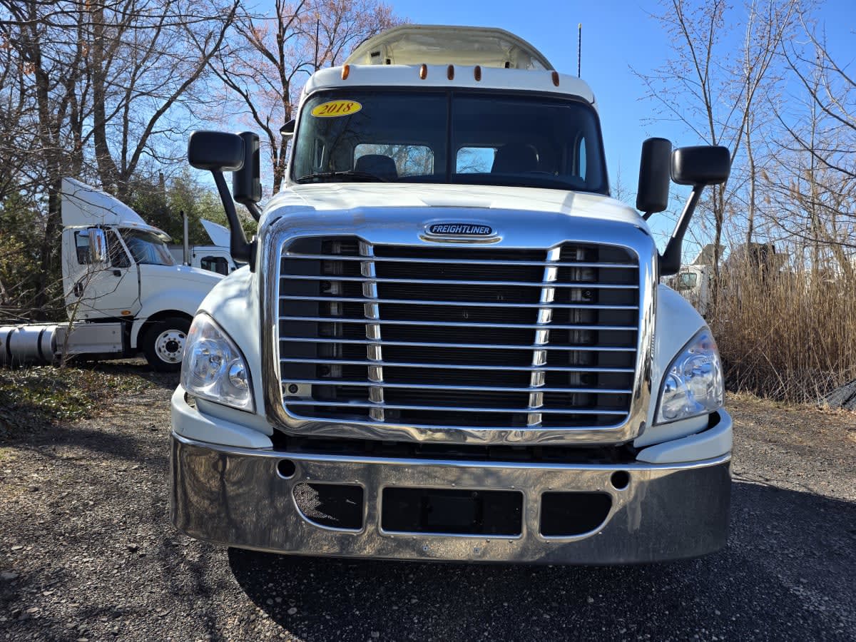 2018 Freightliner/Mercedes CASCADIA 125 744732