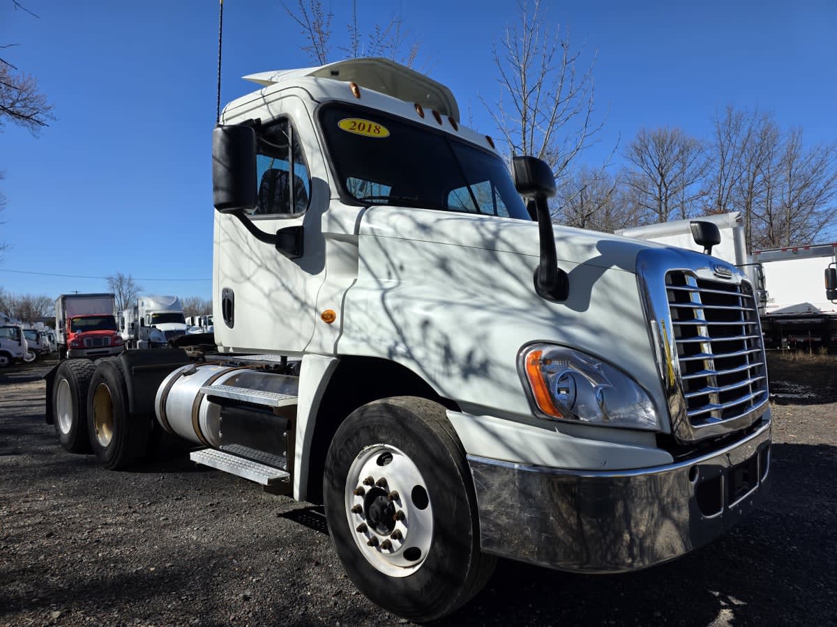 2018 Freightliner/Mercedes CASCADIA 125 744732