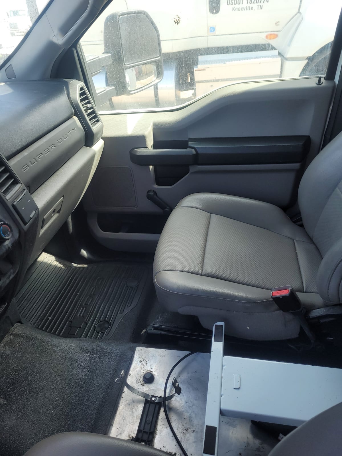 2017 Ford Motor Company F-350 SUPER DUTY 744740
