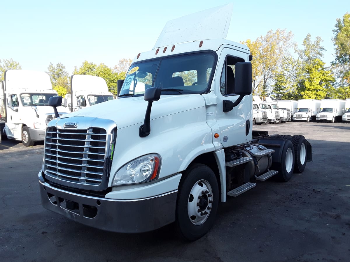 2018 Freightliner/Mercedes CASCADIA 125 744748