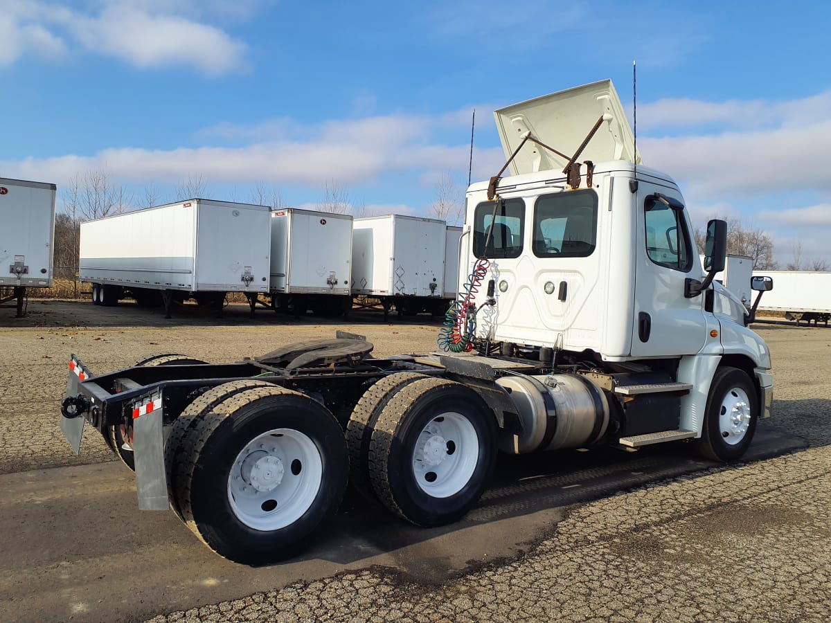 2018 Freightliner/Mercedes CASCADIA 125 744749