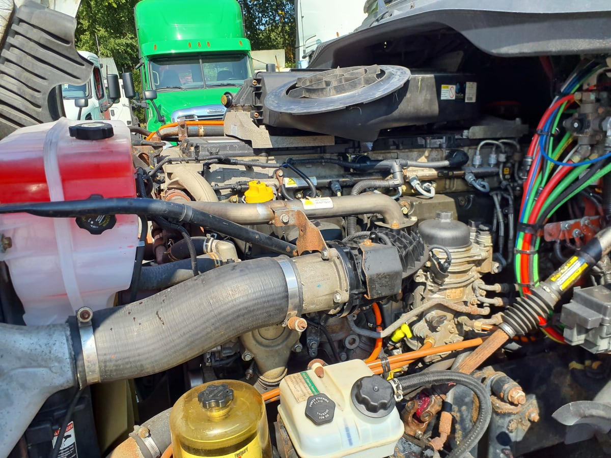 2018 Freightliner/Mercedes CASCADIA 125 744751