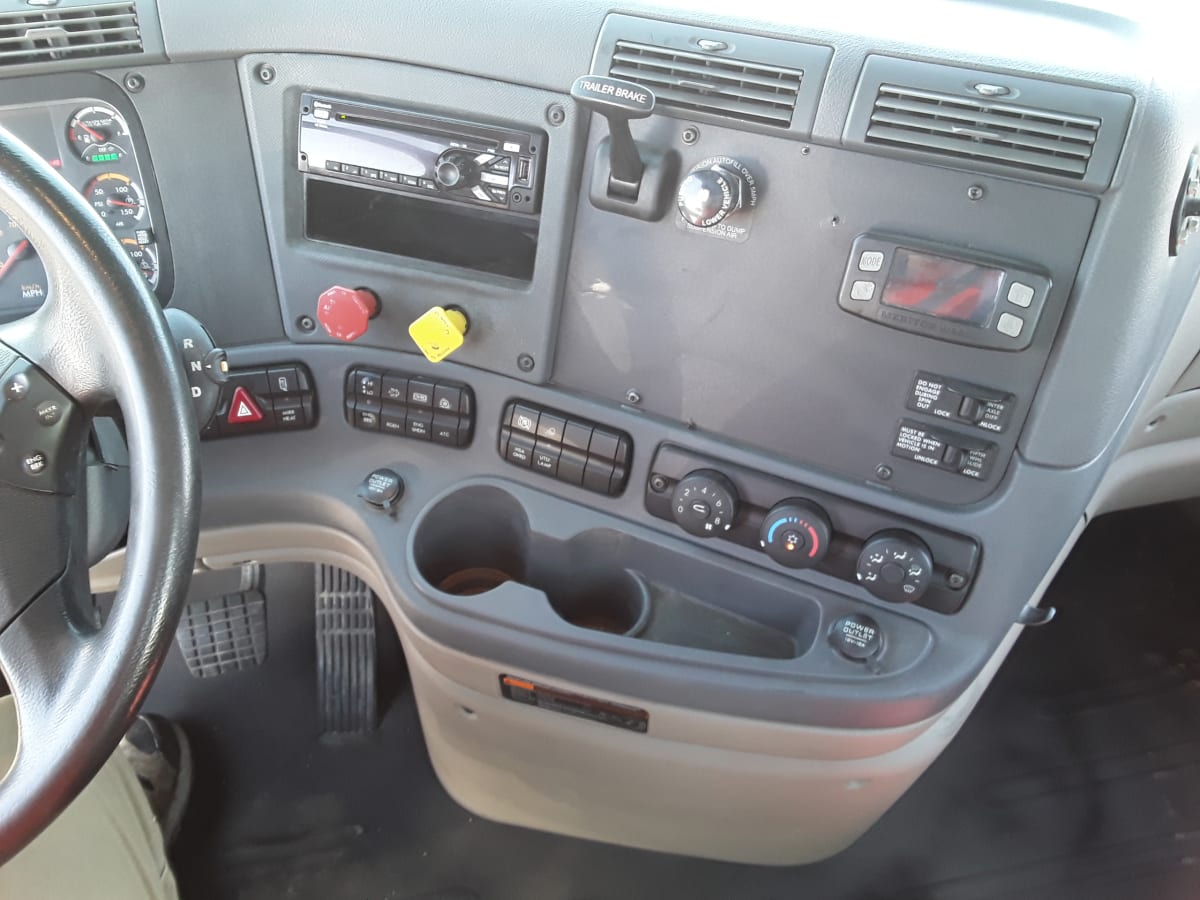 2018 Freightliner/Mercedes CASCADIA 125 744752