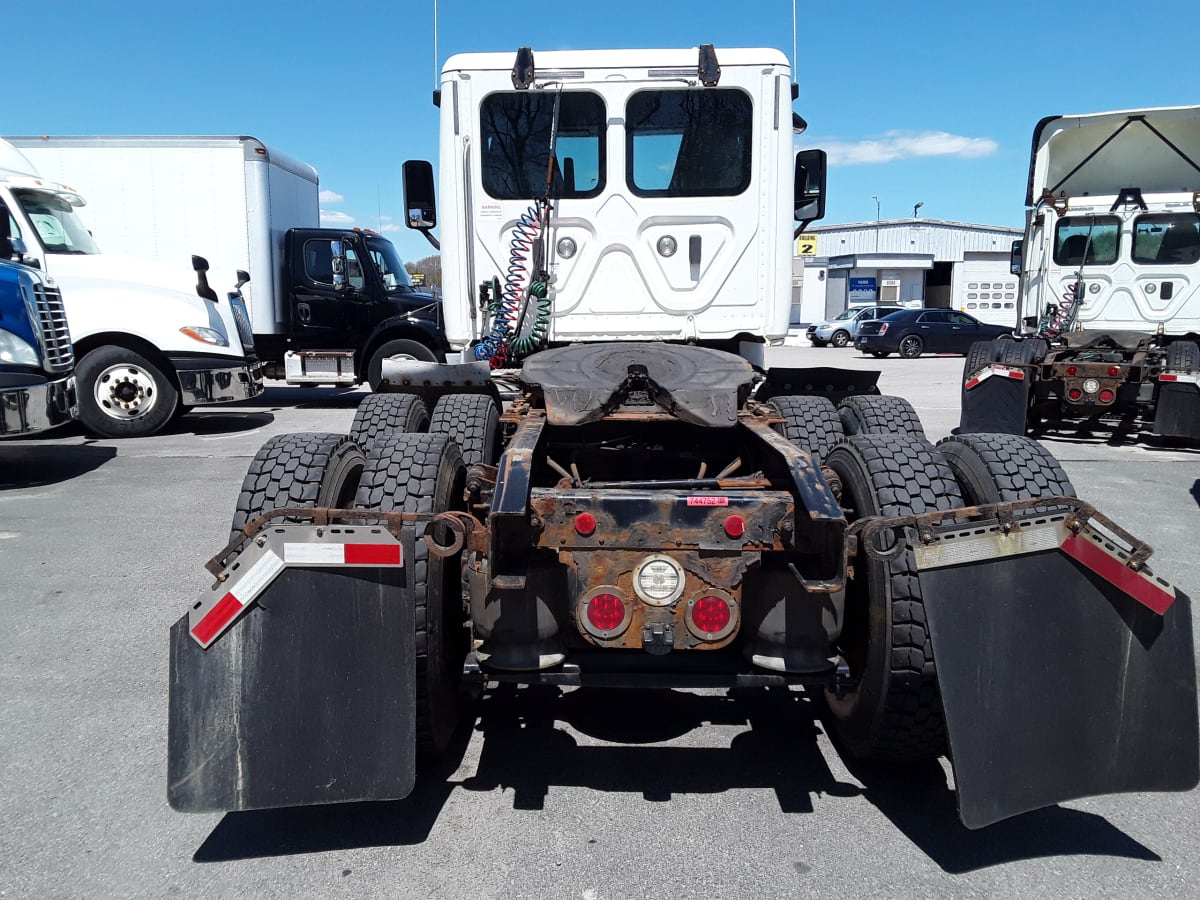 2018 Freightliner/Mercedes CASCADIA 125 744752