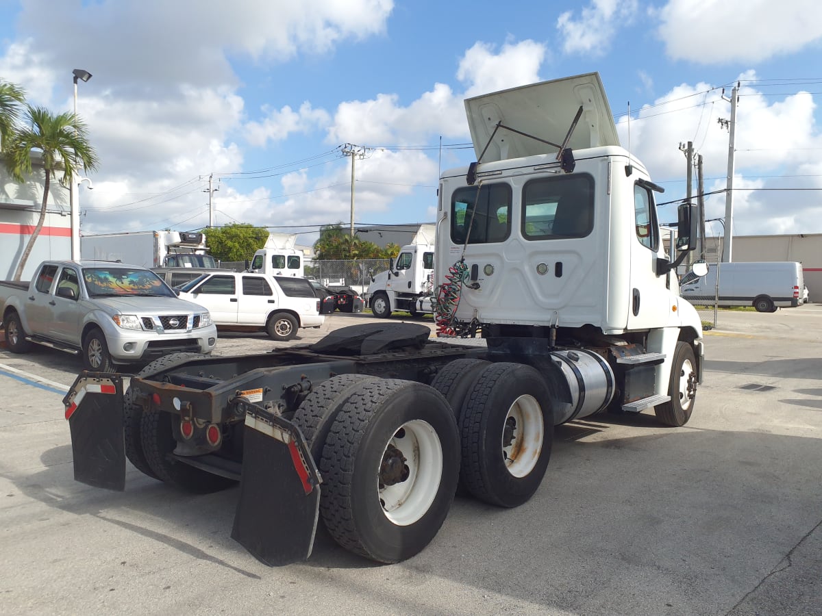 2018 Freightliner/Mercedes CASCADIA 125 744773