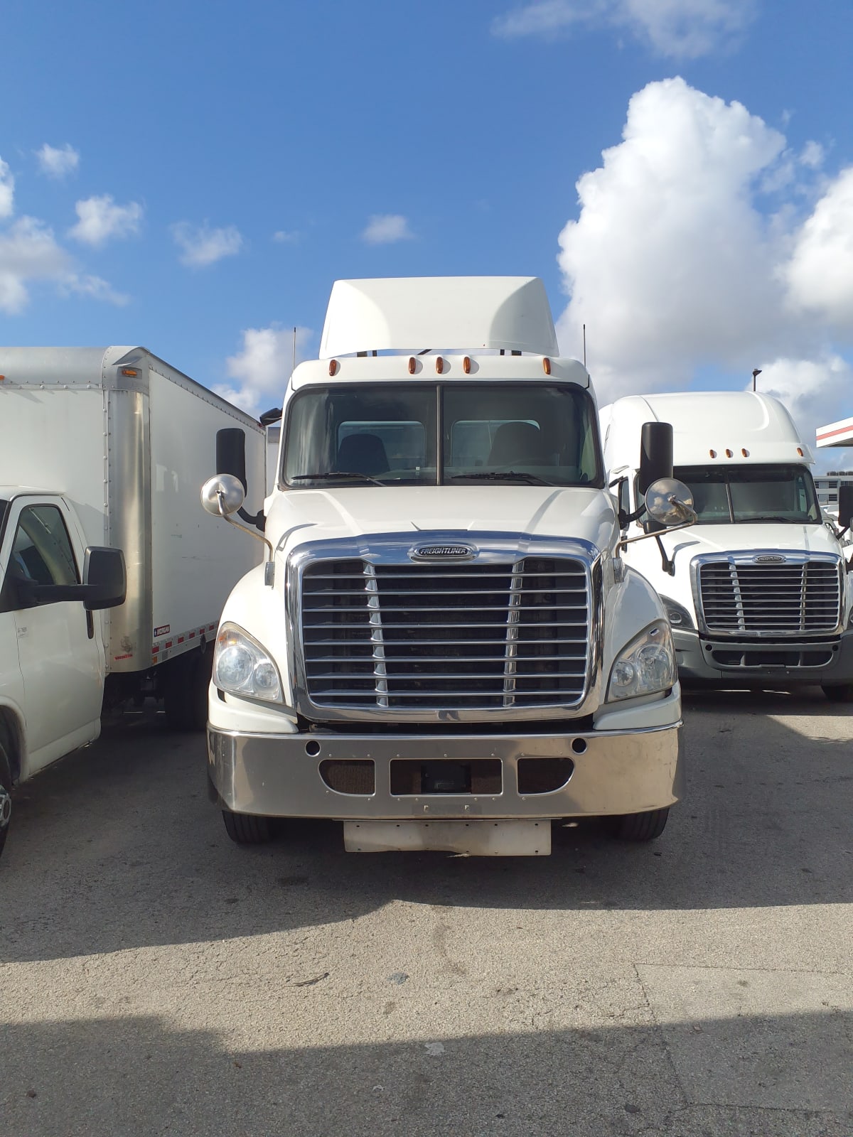 2018 Freightliner/Mercedes CASCADIA 125 744773