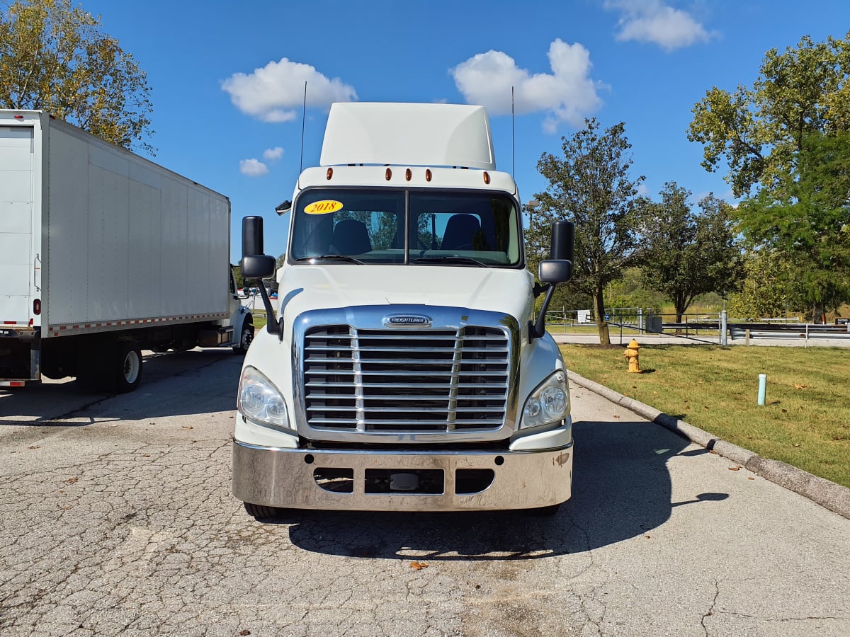 2018 Freightliner/Mercedes CASCADIA 125 744786