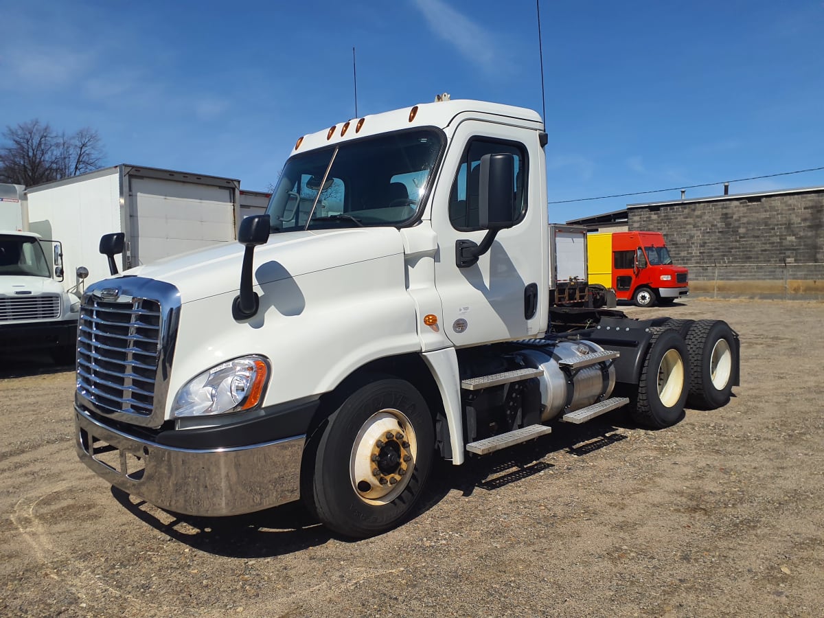 2017 Freightliner/Mercedes CASCADIA 125 744787