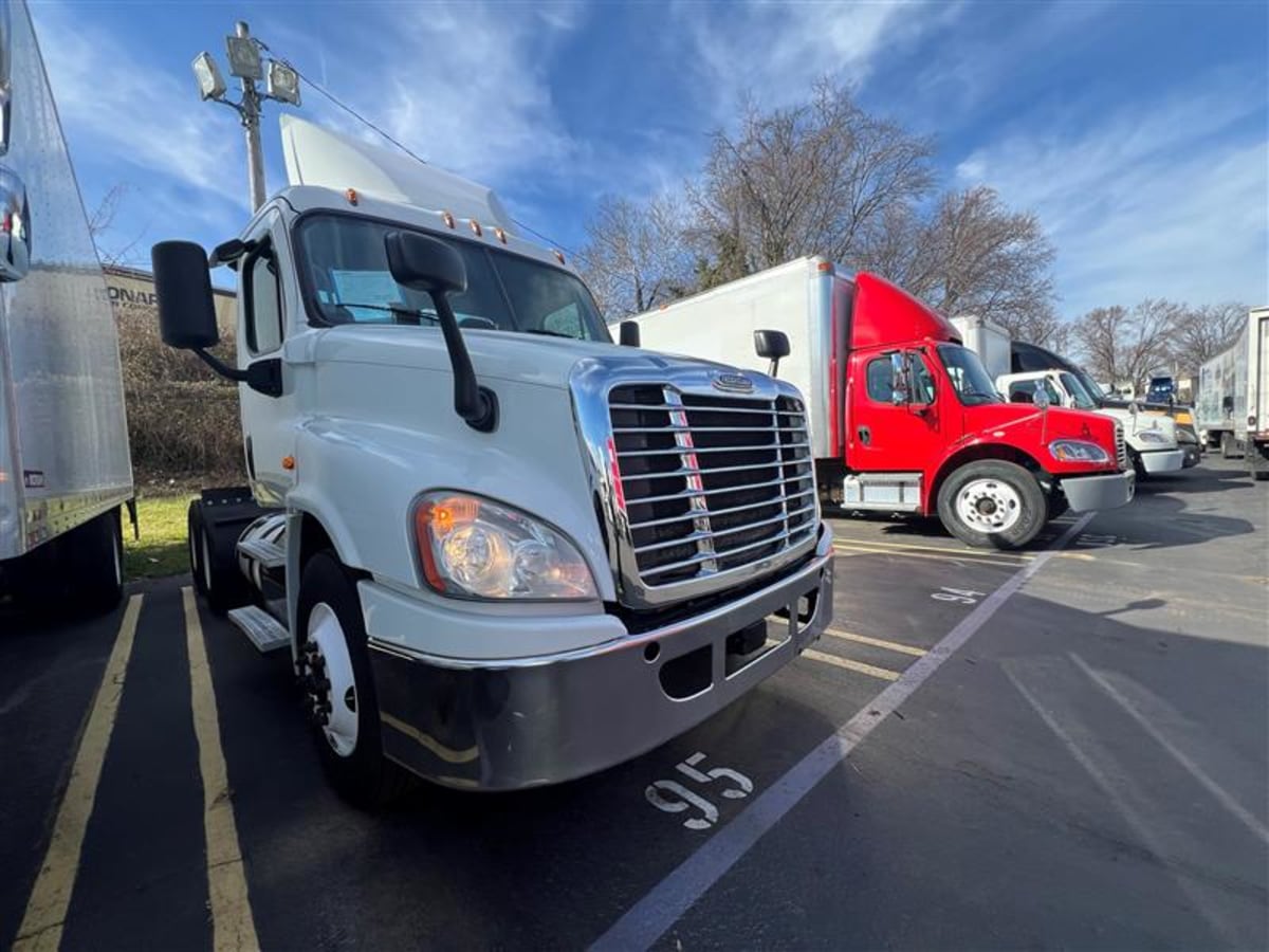 2018 Freightliner/Mercedes CASCADIA 125 744788