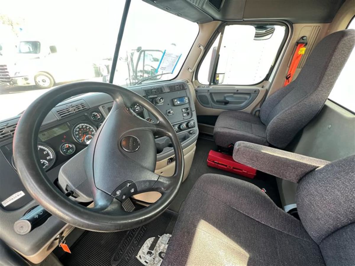 2018 Freightliner/Mercedes CASCADIA 125 744788