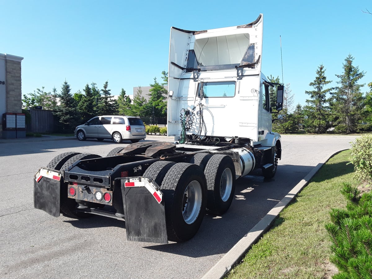 2018 Volvo VNL64TRACTOR 744834