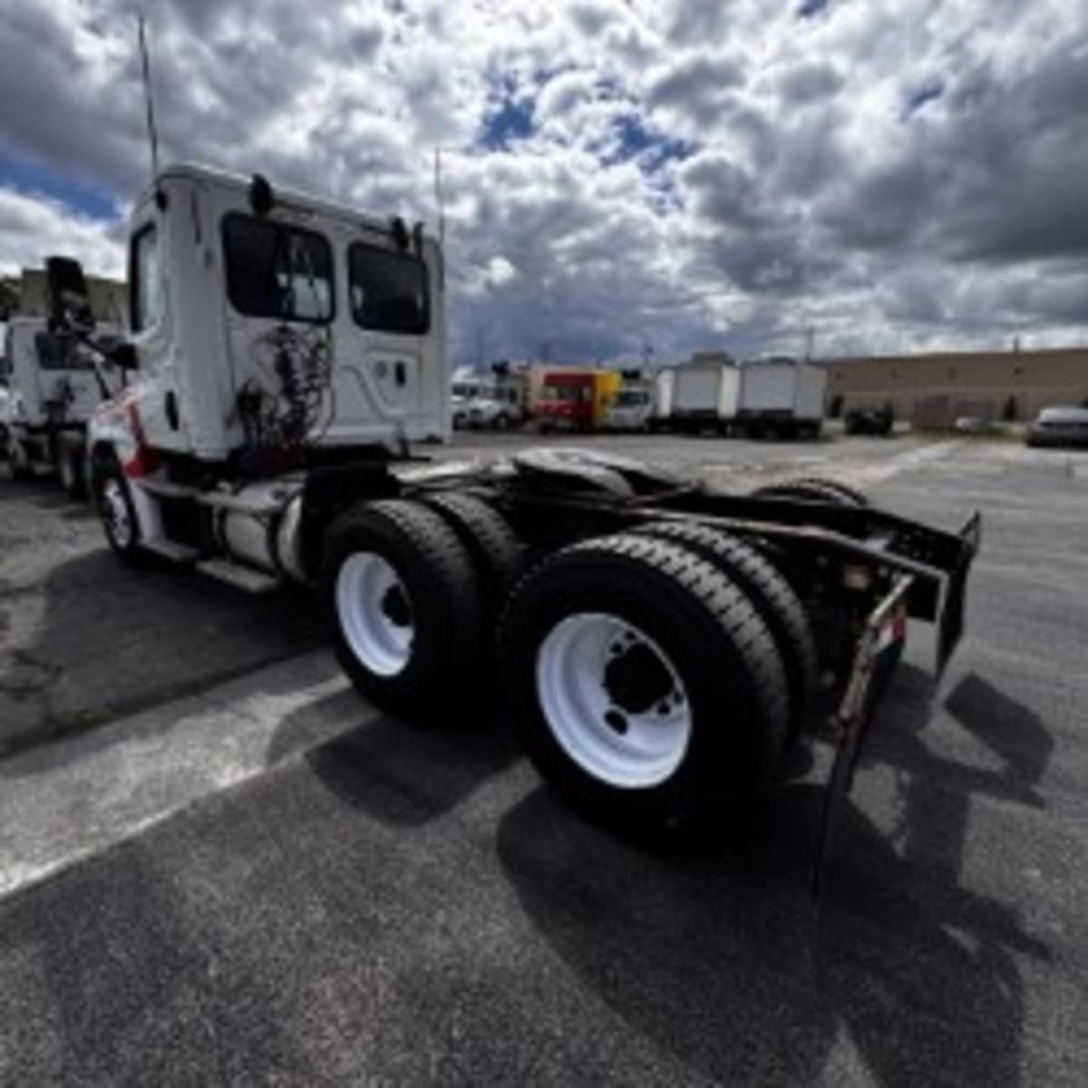 2018 Freightliner - image 6