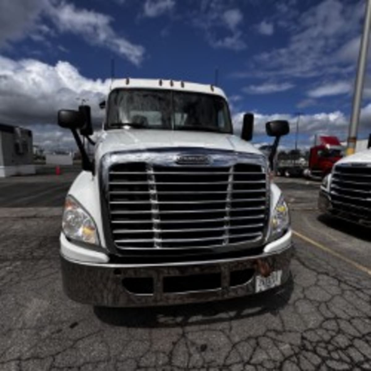 2018 Freightliner - image 2