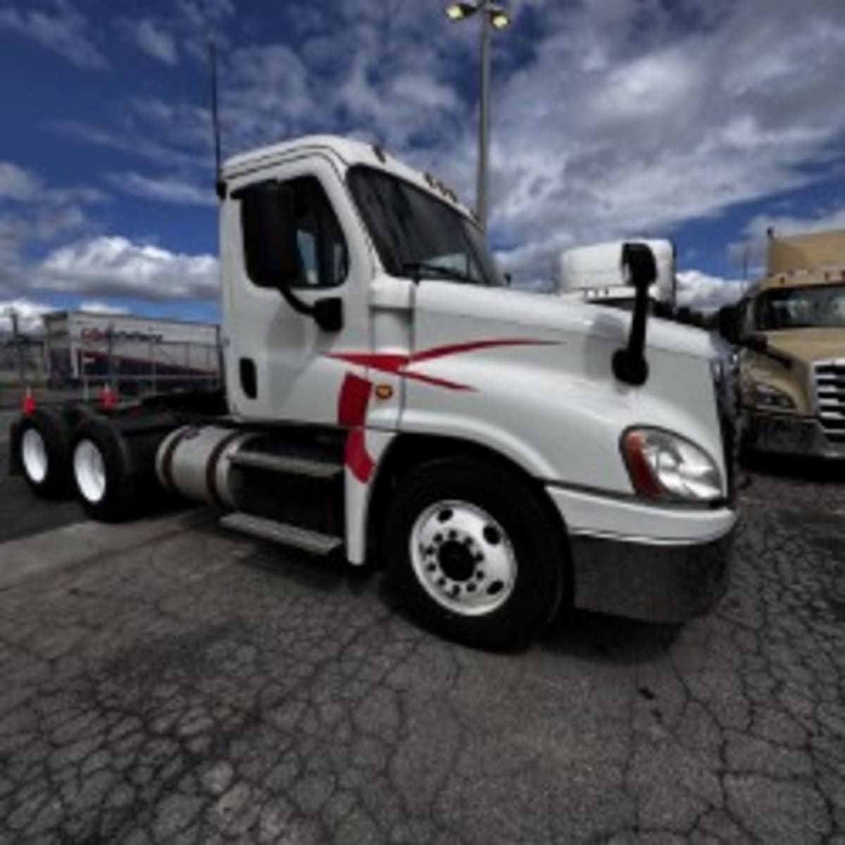2018 Freightliner - image 1