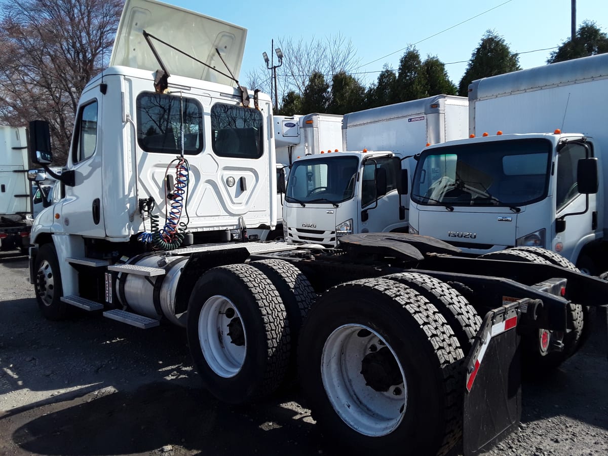 2018 Freightliner/Mercedes CASCADIA 125 744900