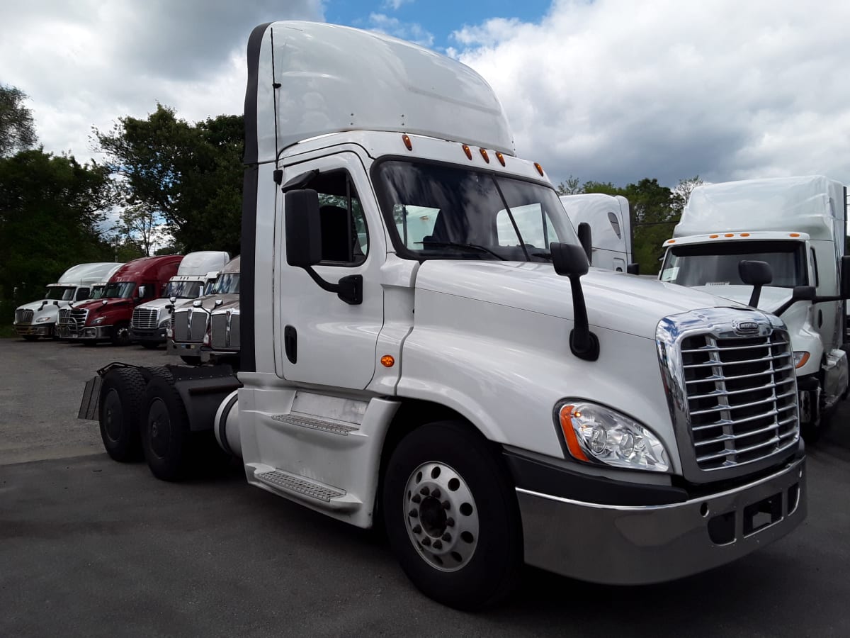 2018 Freightliner/Mercedes CASCADIA 125 744920