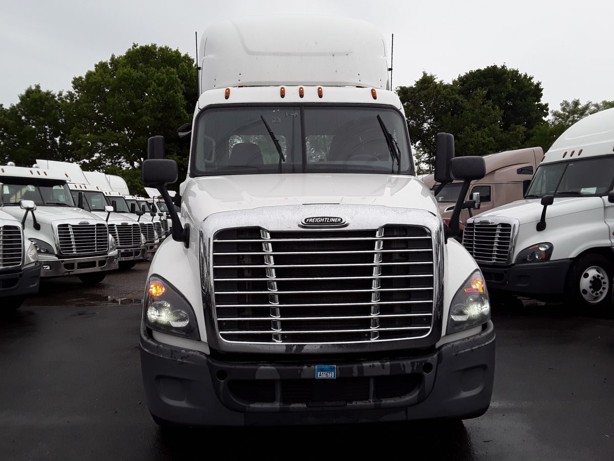 2018 Freightliner/Mercedes CASCADIA 125 744921