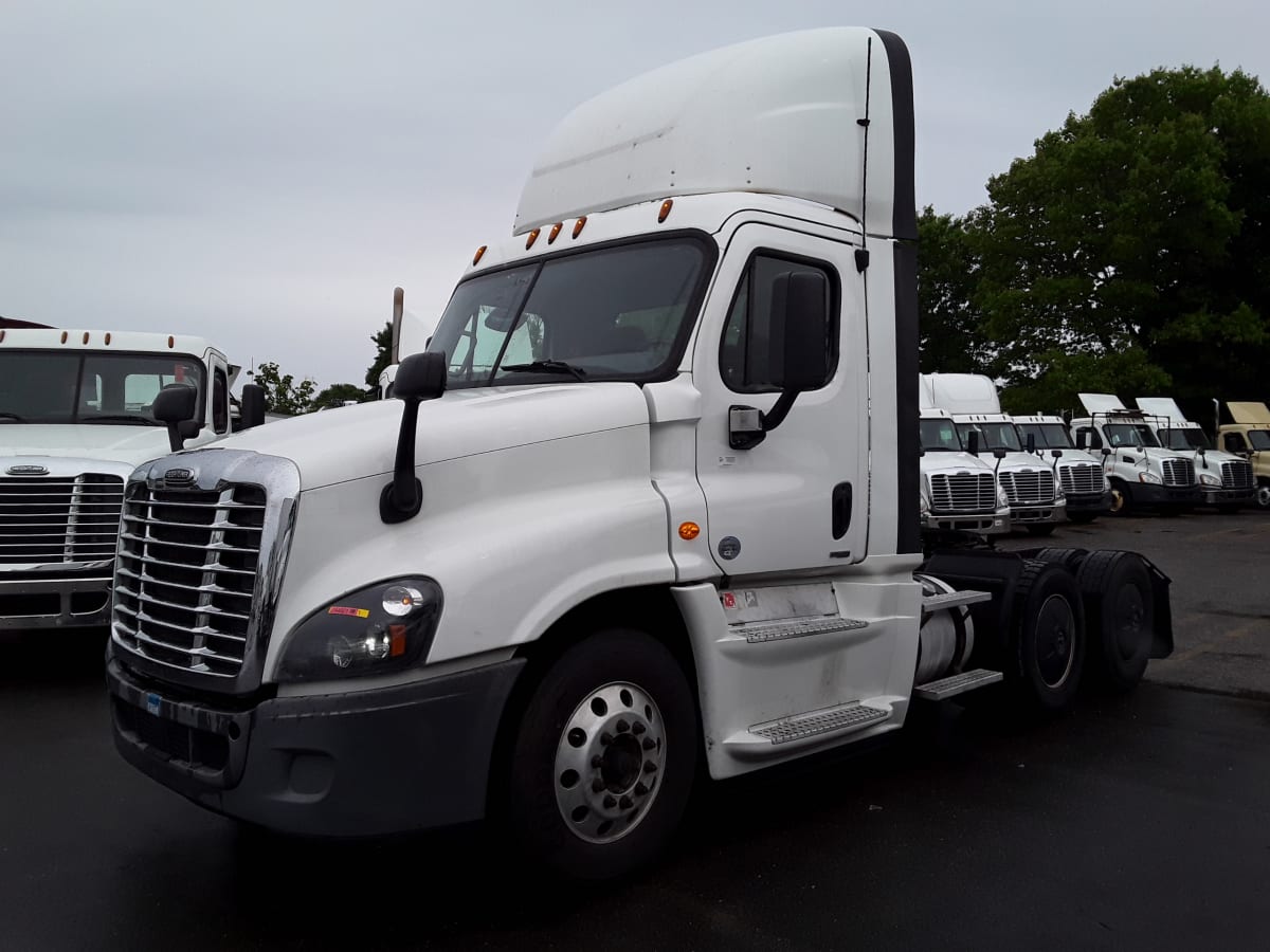 2018 Freightliner/Mercedes CASCADIA 125 744921