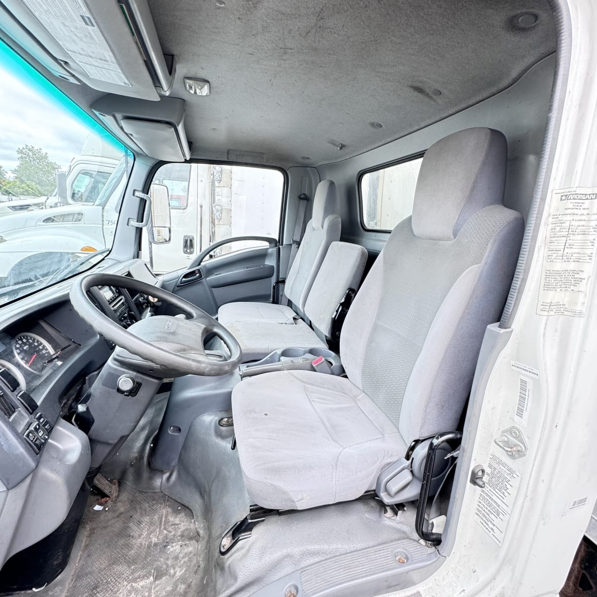 2018 Isuzu NPR 745054