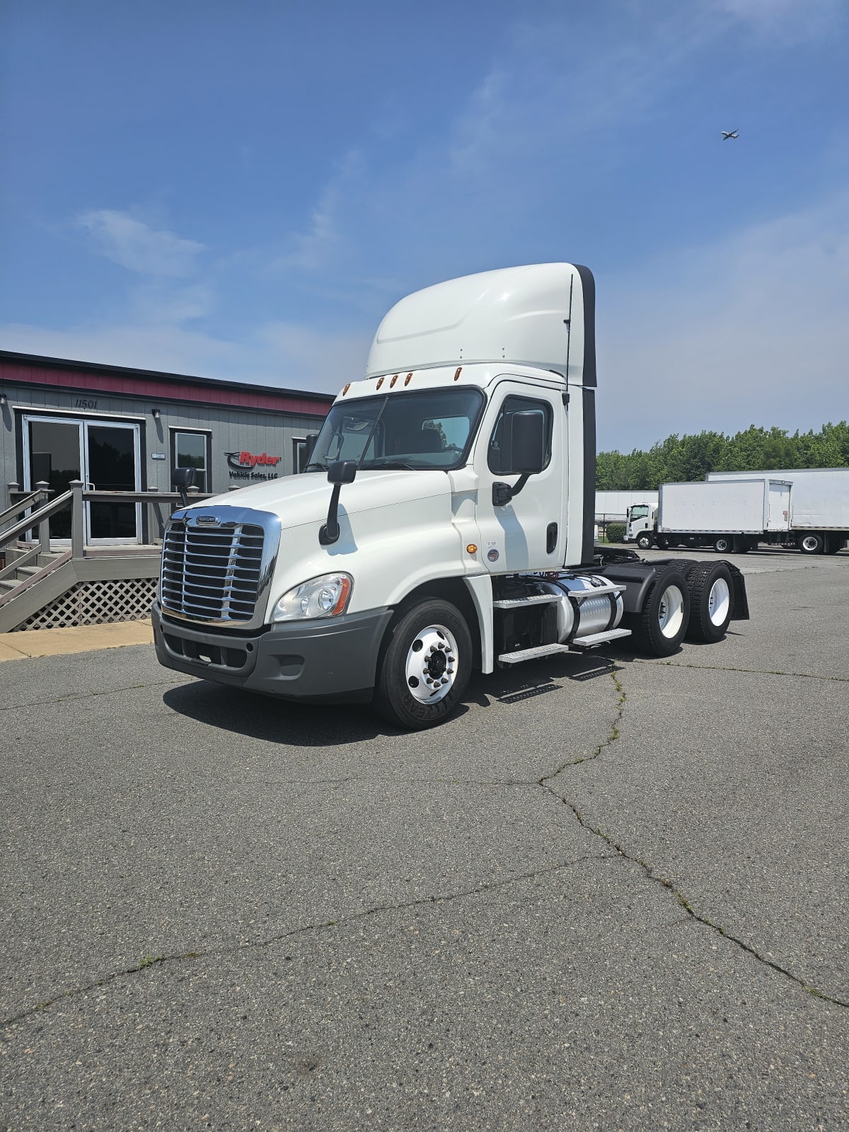 2018 Freightliner/Mercedes CASCADIA 125 745155