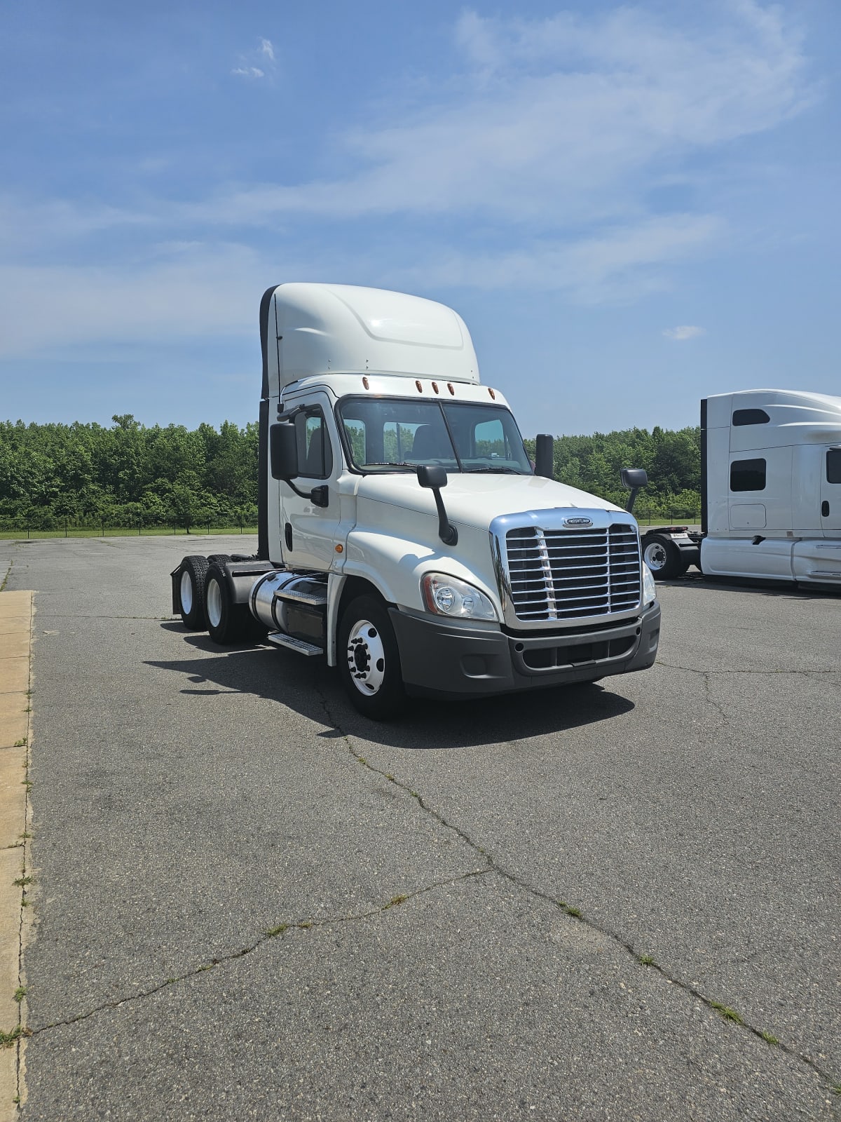 2018 Freightliner/Mercedes CASCADIA 125 745155