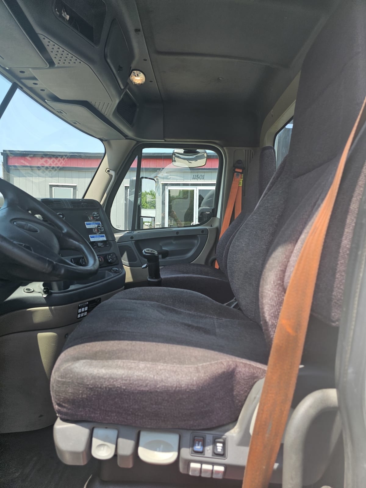 2018 Freightliner/Mercedes CASCADIA 125 745155